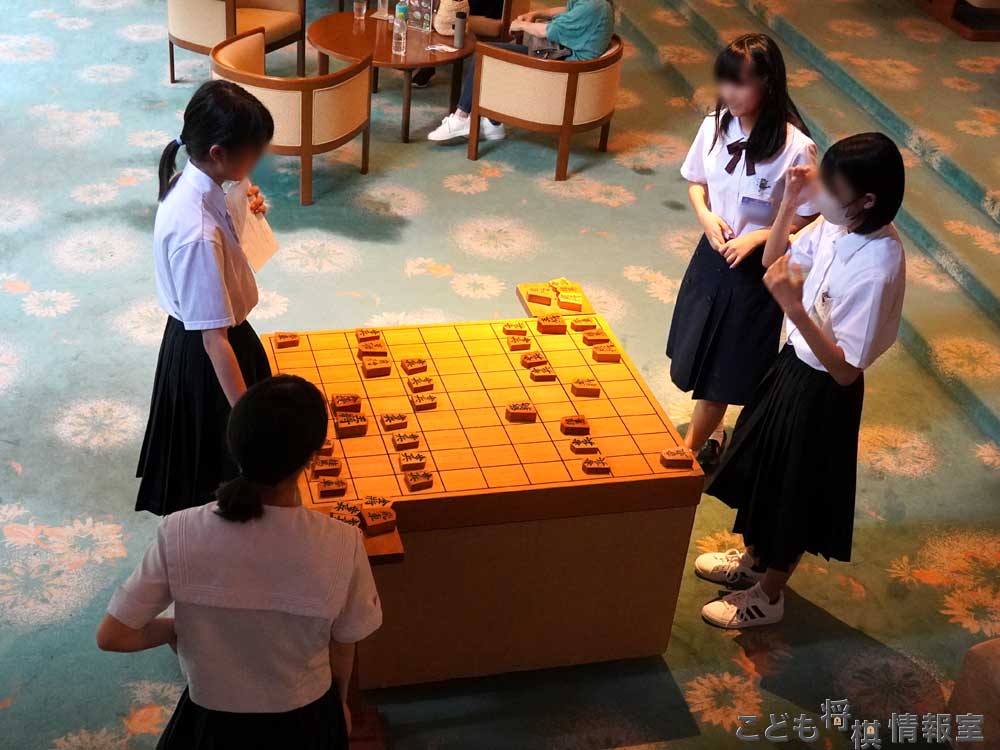 大盤でリレー将棋