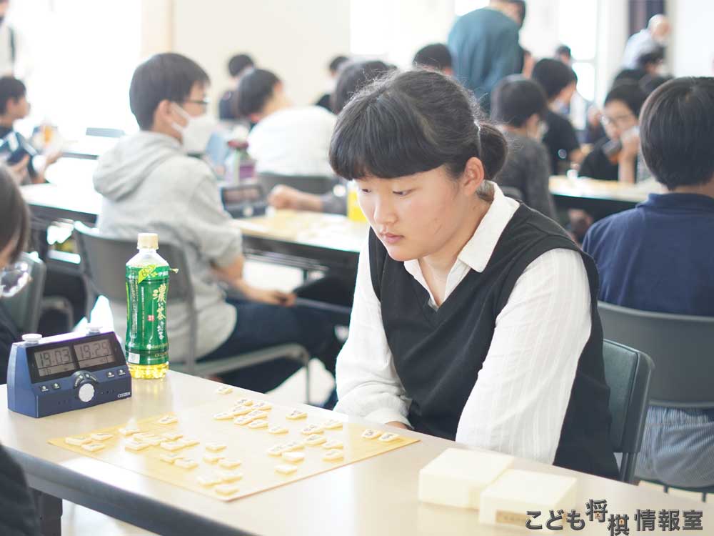 中学生女子②