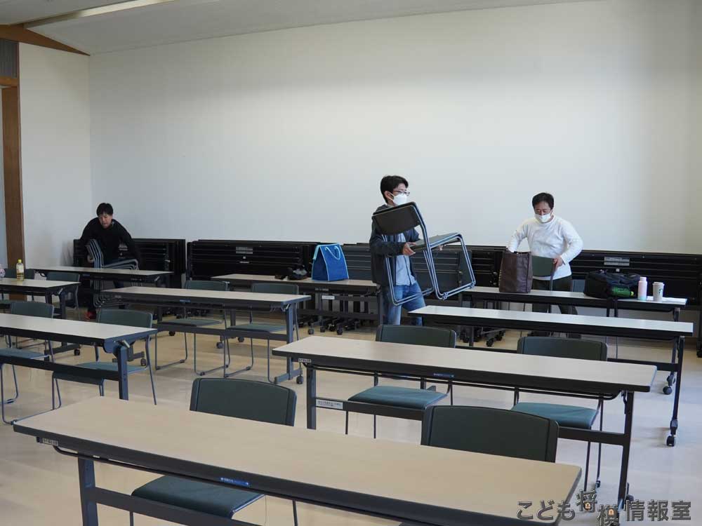 保護者席の設営
