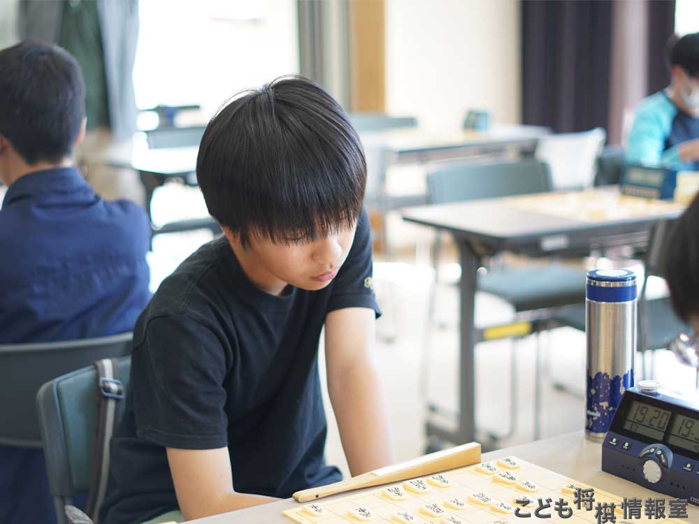 四位の池本君