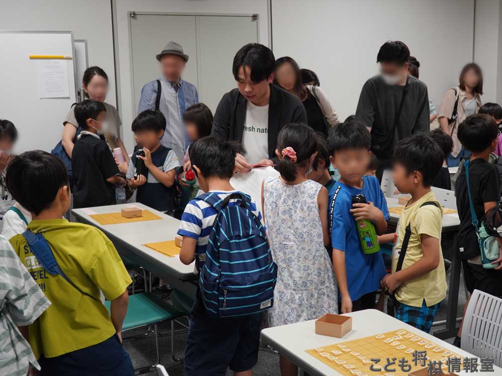 対局者を席に着かせる(C級
