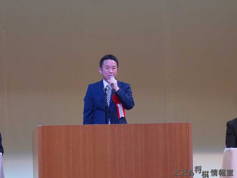 屋敷九段の号令