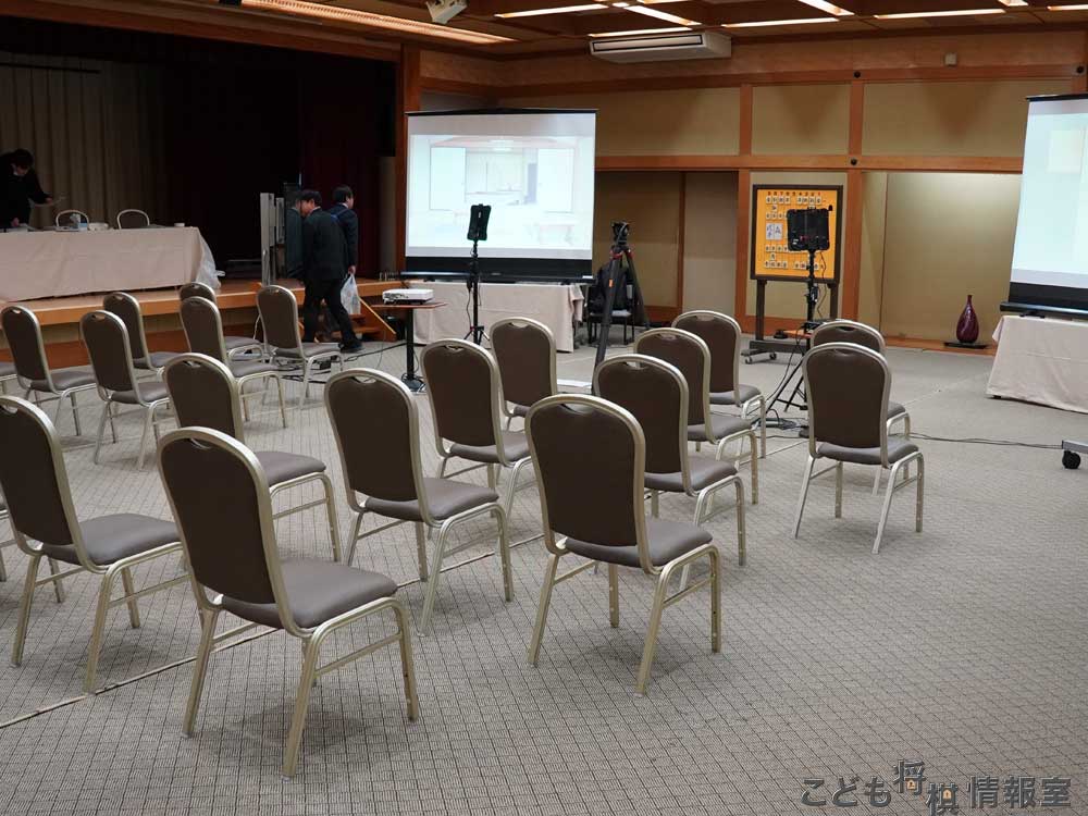 会場の様子（後方から）