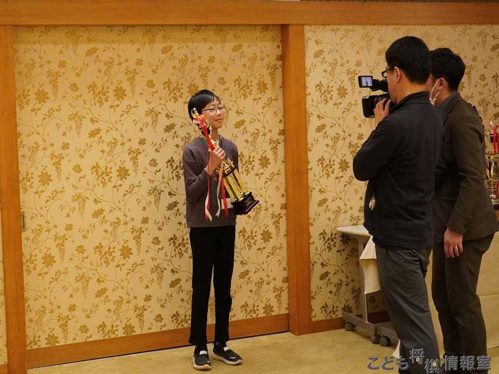 山本君