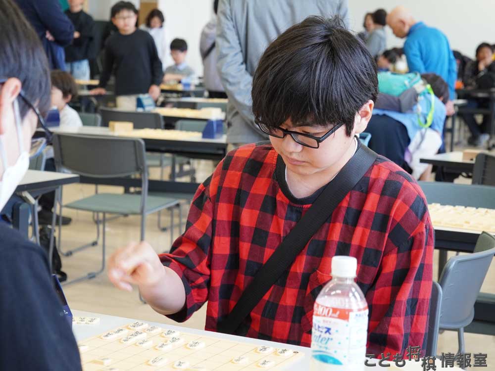 中学生男子