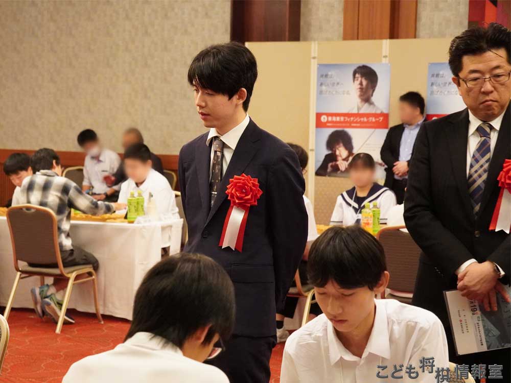 藤井六冠