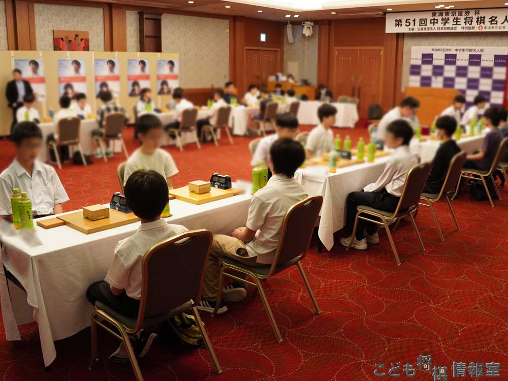 開会式を待つ選手達
